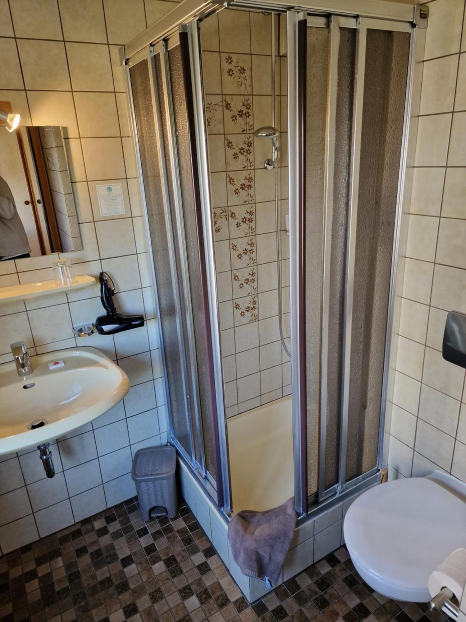 Hotel Klett B&B ランゲナルゲン エクステリア 写真