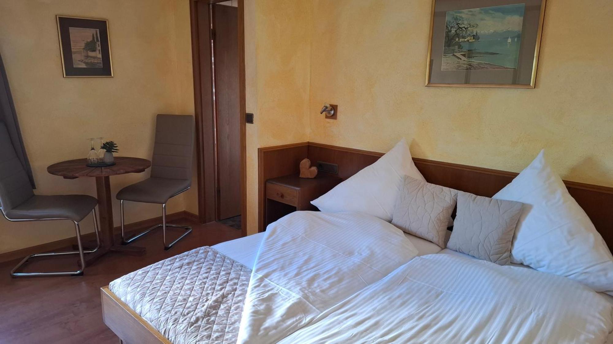 Hotel Klett B&B ランゲナルゲン エクステリア 写真
